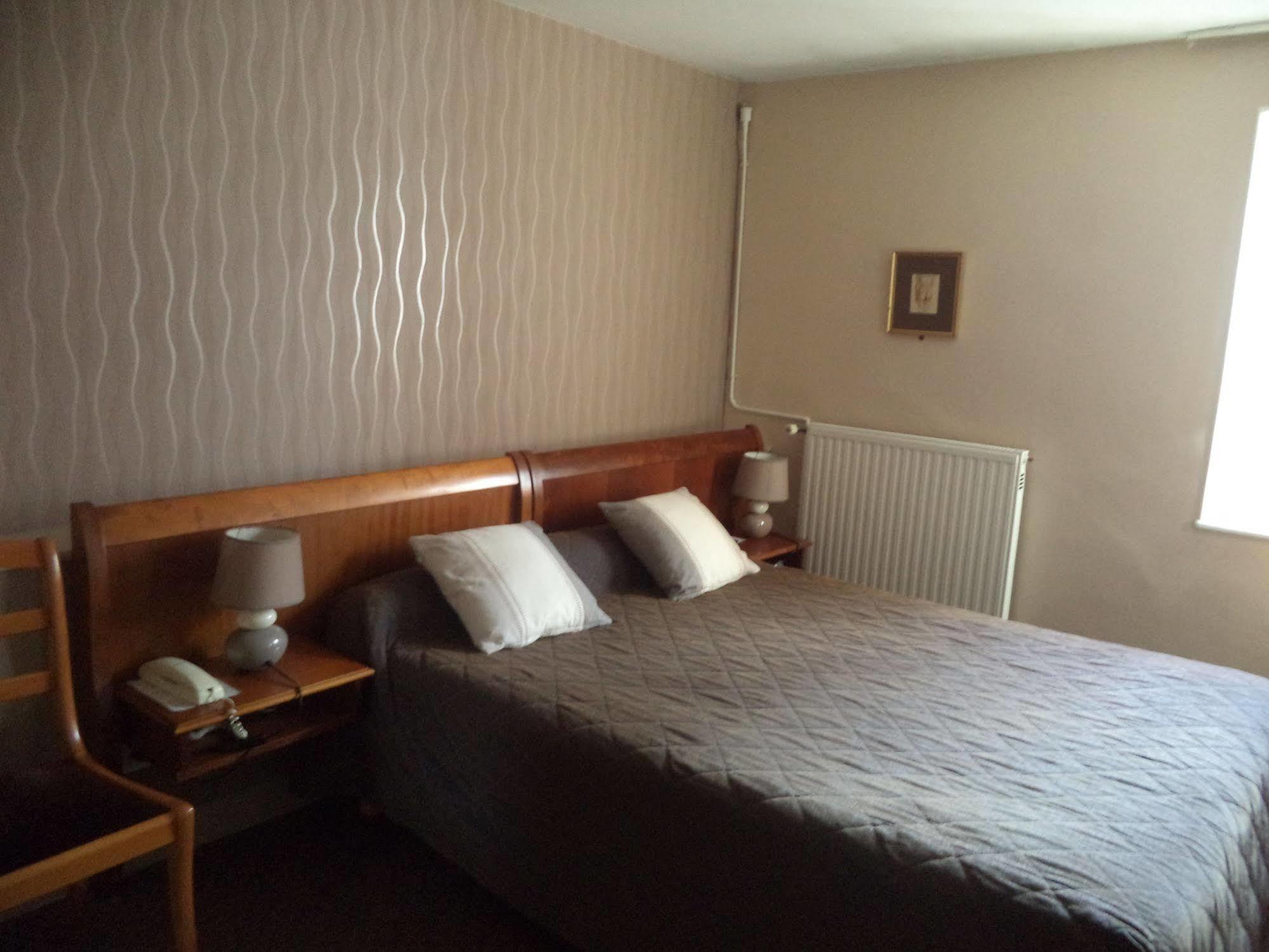 Cit'Hotel Avallon Vauban Eksteriør bilde