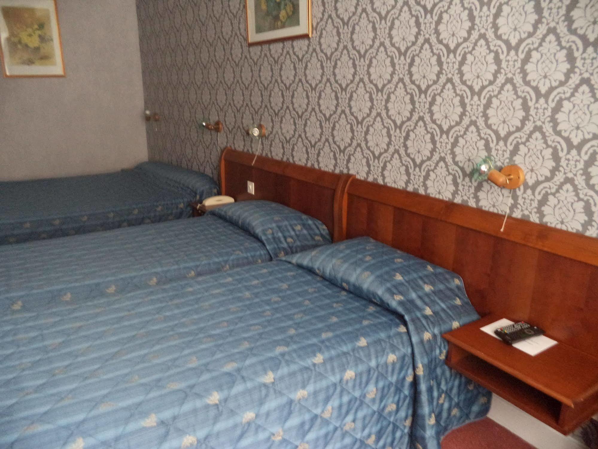 Cit'Hotel Avallon Vauban Eksteriør bilde
